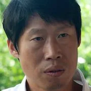 Yu Hae-jin as Kim Joong-san