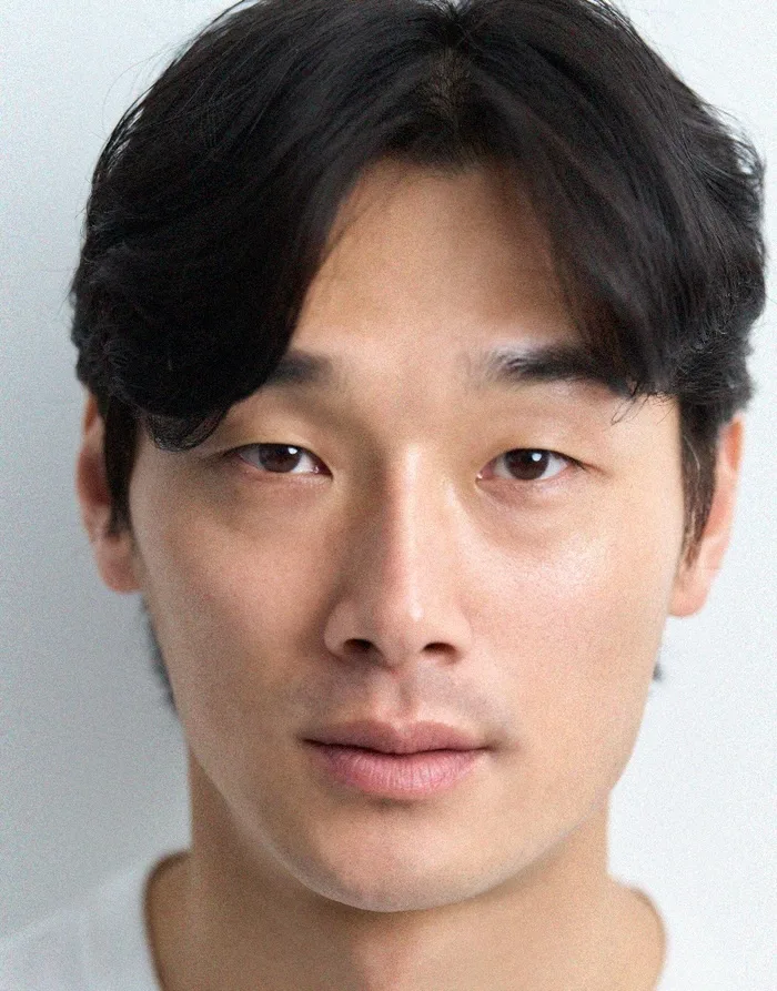 Portrait of South Korean actor Seo Hyun-Woo