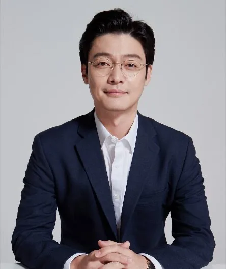 South Korean actor Kwon Hyuk profile photograph