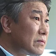 Actor Park Si-Hwan
