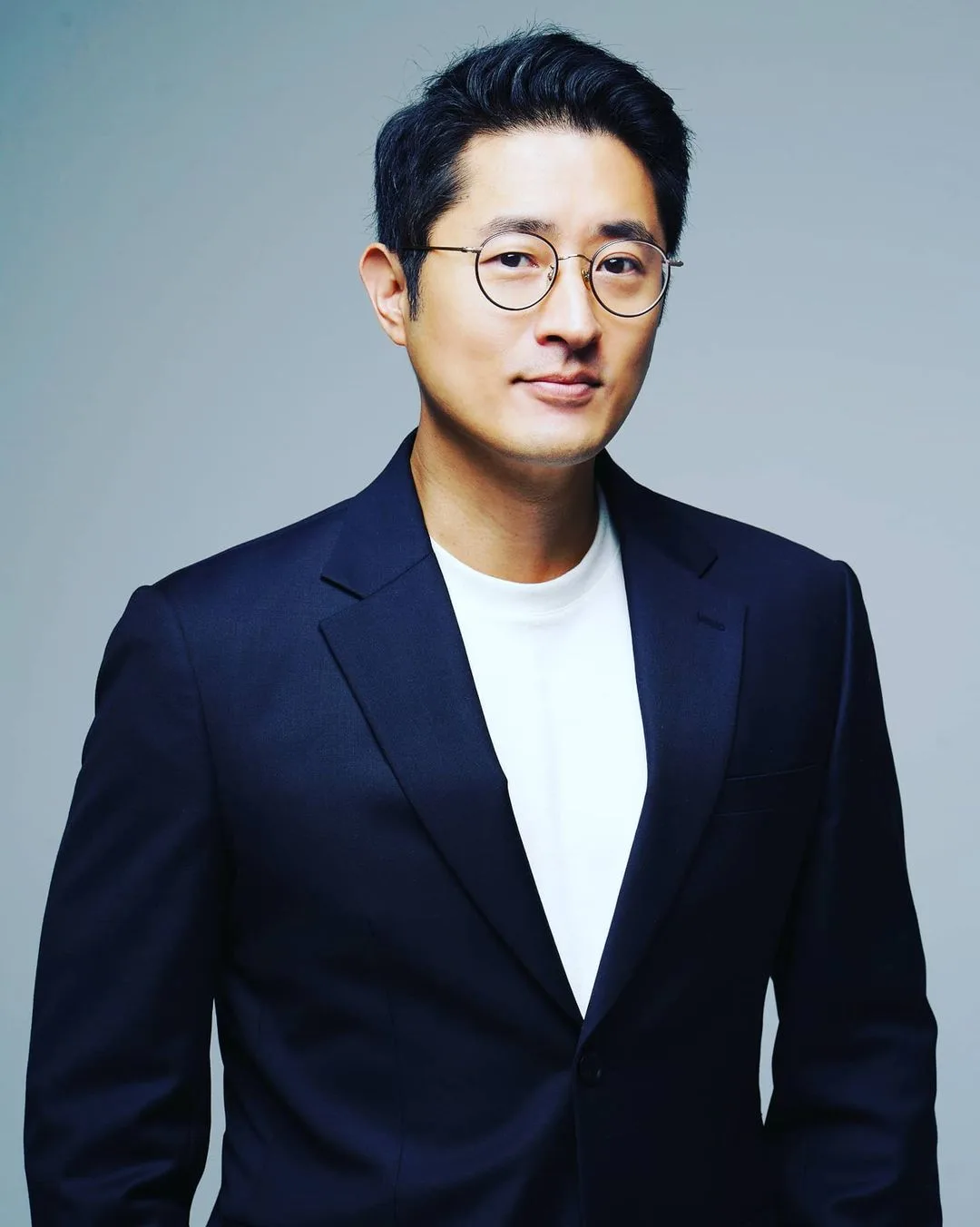 Portrait of South Korean actor Kim Young-Joon
