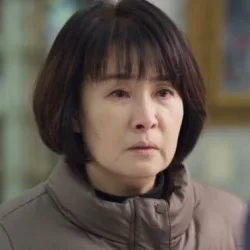 Profile photograph of South Korean actress Kim Bo-Mi