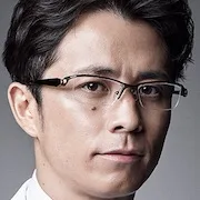 Shingo Fujimori as Kimihiko Murasaki
