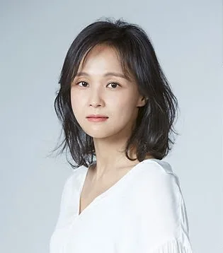 Lim Yun-Bi portrait photograph