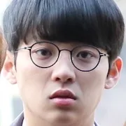 Kim Tae Min as Joo Dong-Il