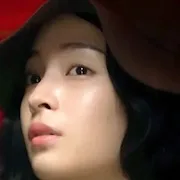 Suzu Hirose
