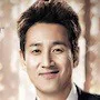 Lee Sun-Kyun as Kim Hyung-Joon