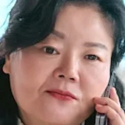 Nam Gwon-A portrays Nam Hye-Sun