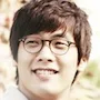 Daniel Choi as Hong Jae-Hee