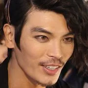 Kim Sung-oh as Kim Nam-jung