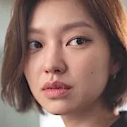 Choi Yu-Hwa as Jin Sun-Mi