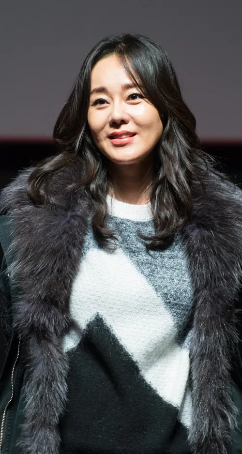 Kim Yunjin attending a screening for Ode To My Father