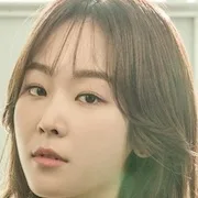 Seo Hyun-Jin portraying Yoon Seo-Jung