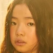 Kim Si-A as Kim Ji-Eun