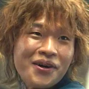 Kim Sung portrays bully