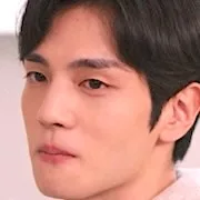 Park Tae-Rin as Kim Min-Su