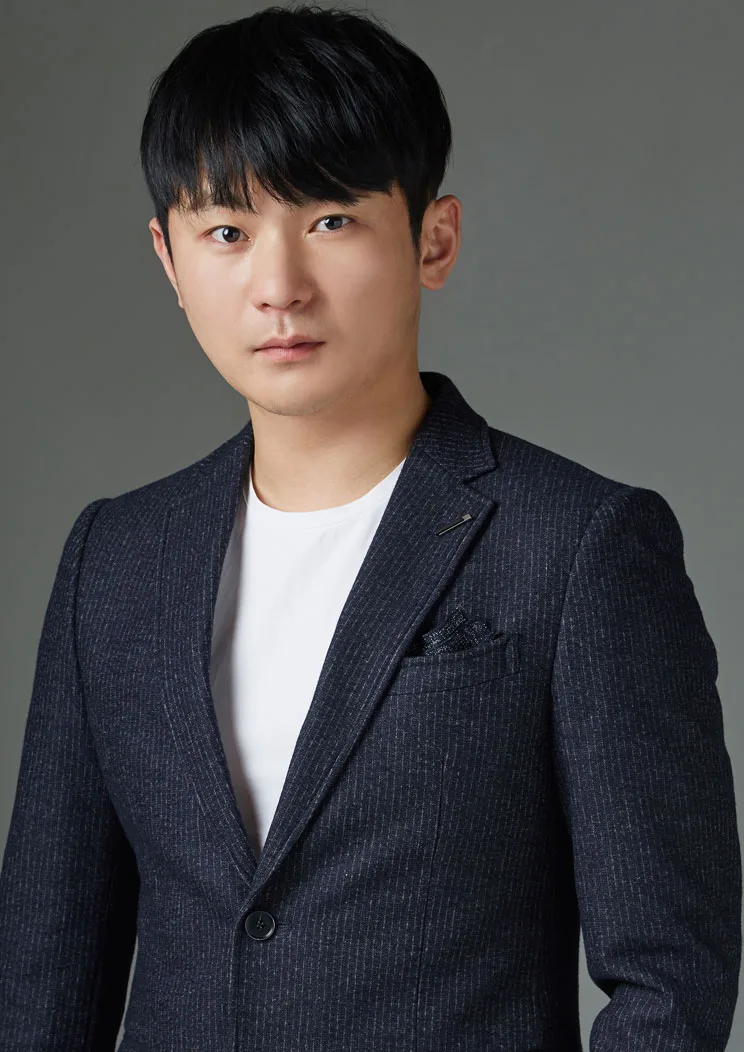 Kang Ki-Doong profile photograph