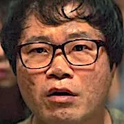 Woo Jung-Kook as Kang Seung-Wan