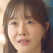 Uhm Ji-Won