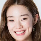 Stephanie Lee