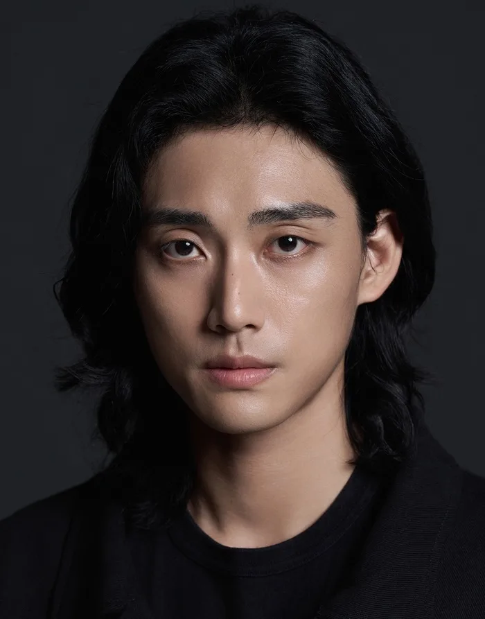 Portrait of Han Ul