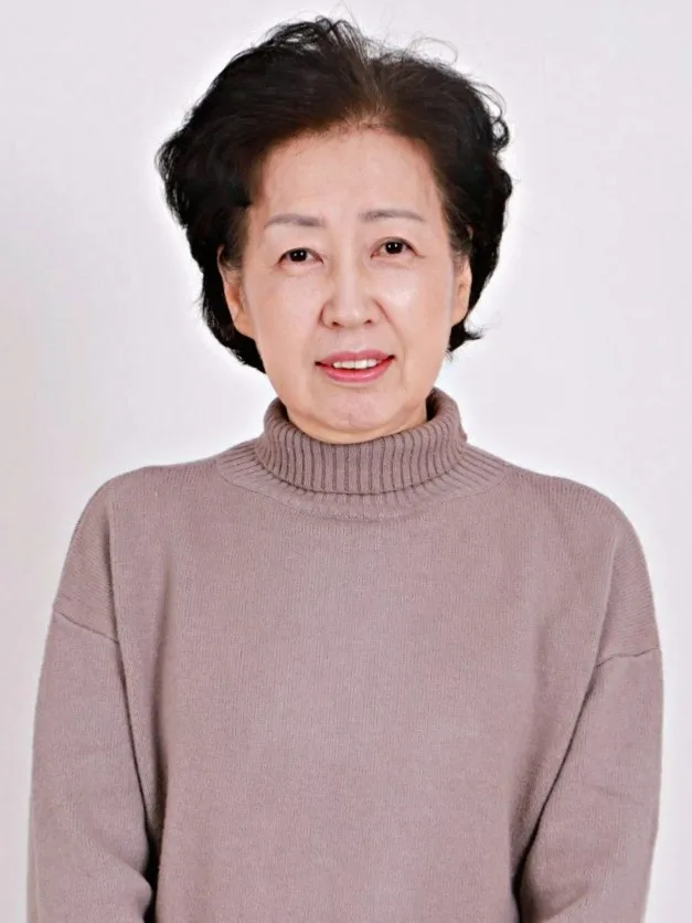 Na Ho-Sook portrait