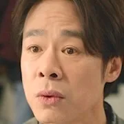 Kim Hong-Pyo as Cha Yoo-Gyum's father
