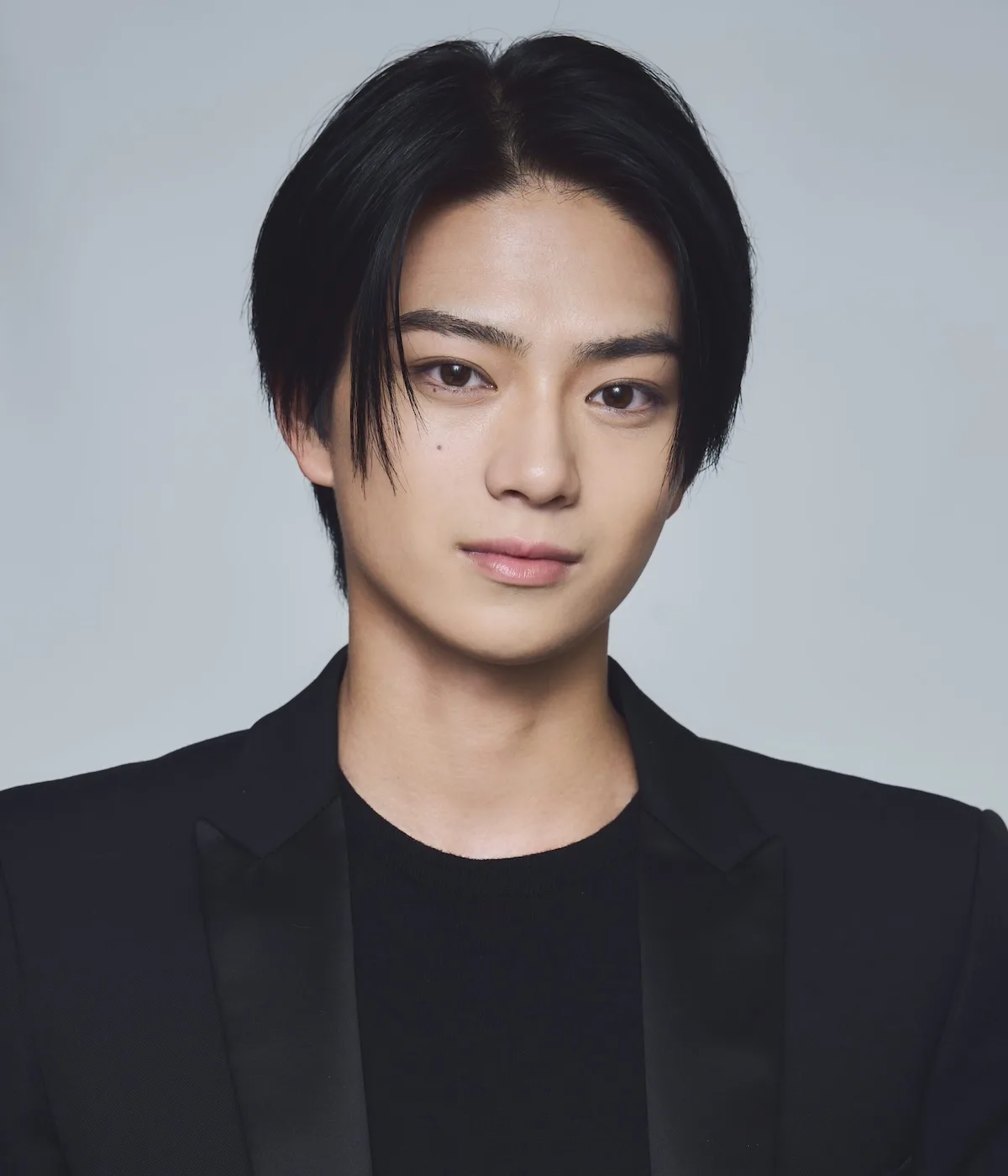 Yoji Iwase portrait photograph