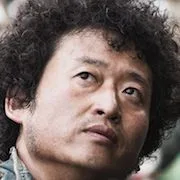 Yoo Seung-mok as Kyung-koo