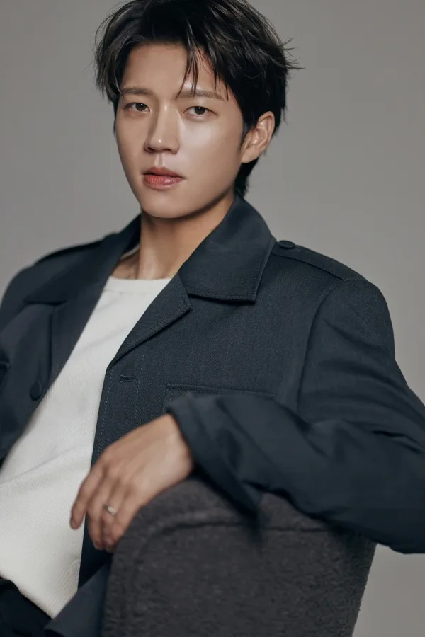 Nam Woo-hyun portrait