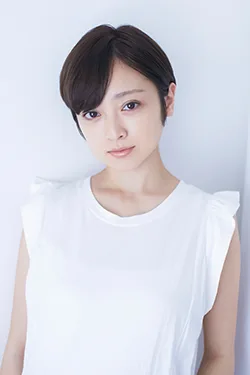 Black and white portrait photograph of Yumi Adachi from 1981