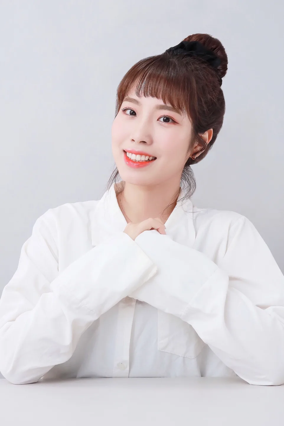 Portrait photograph of actress Yoo Ji-Yeon
