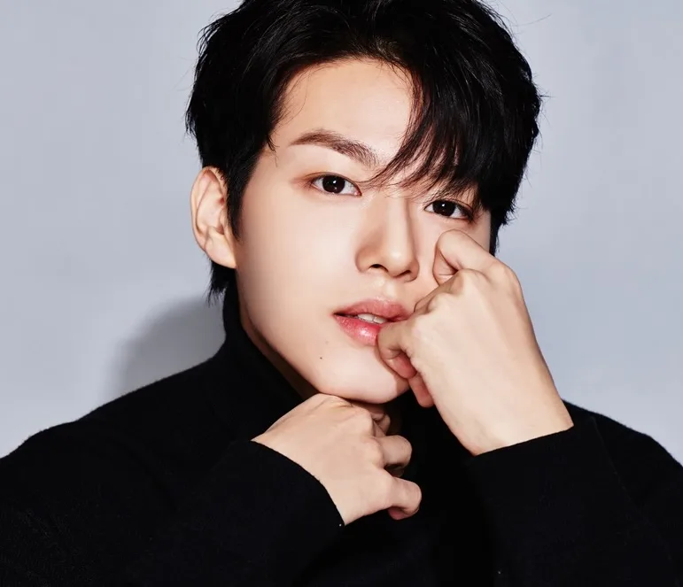 Lee Jin-Woo portrait photograph