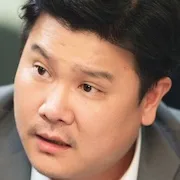 Kim Ki-Moo as Jang Woo-Seok