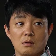 Lee Beom-Soo as Yong-Chul