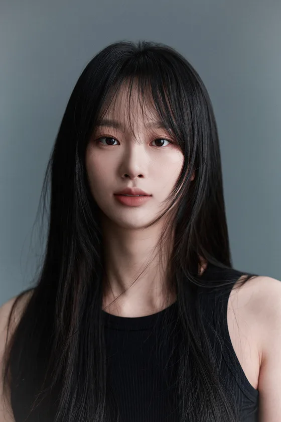 Cheon Hee-Joo promotional profile portrait