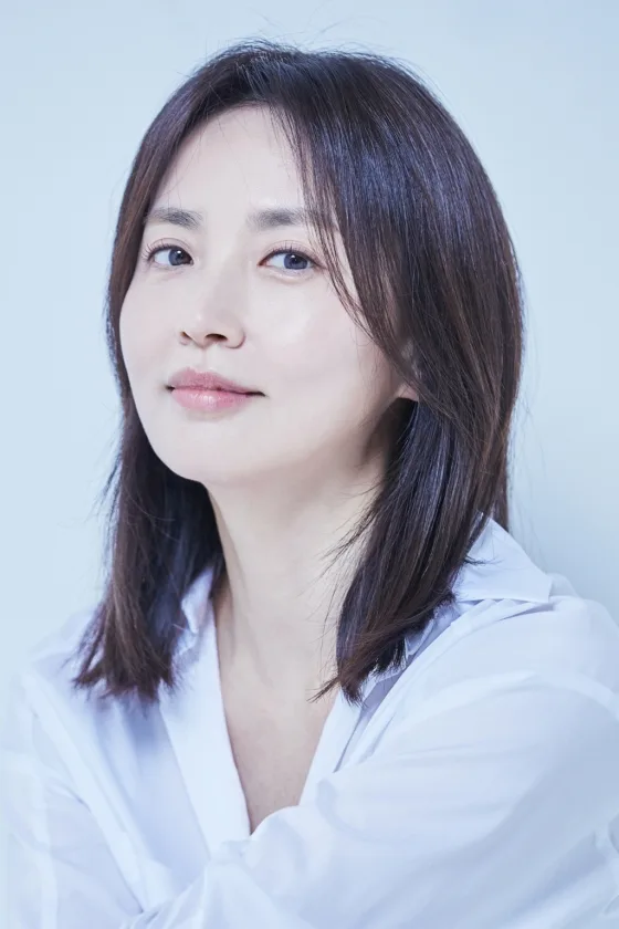 Choi Jung-In portrait photograph from 1978 profile data