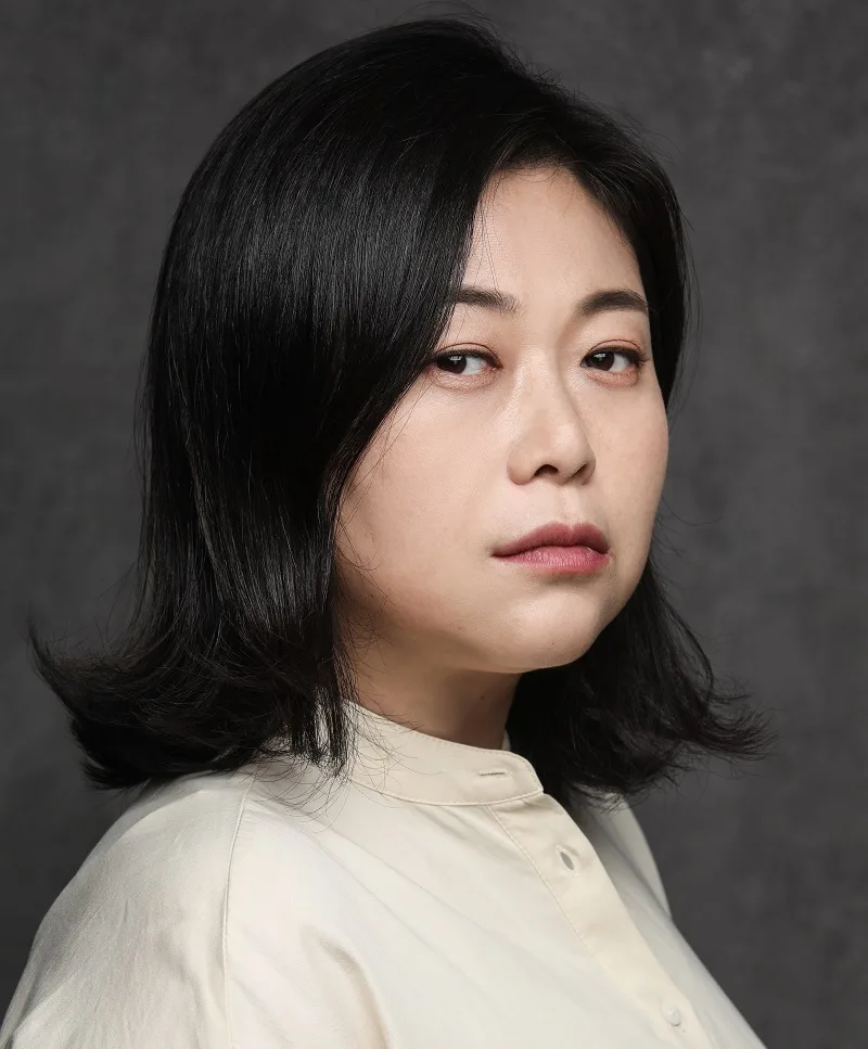 Profile photograph of actress Lee Ju-mi