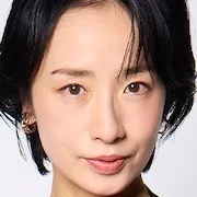 Actress Emi Kurara