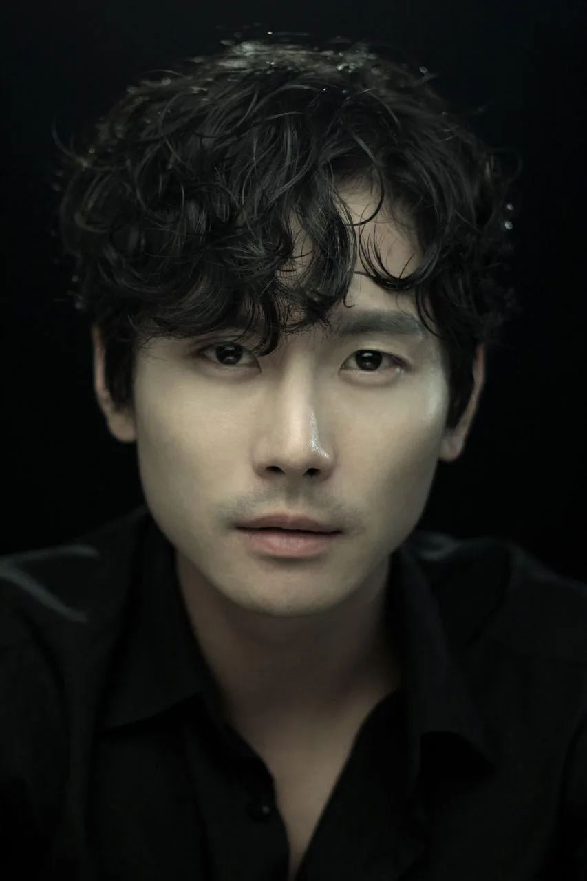 Portrait of actor Lee Chang-Joo