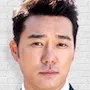 Lee Tae-Kon as Han Yoon-Chan