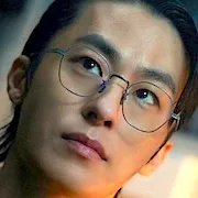 Koo Kyo-Hwan portrays Seo Young-Cheol