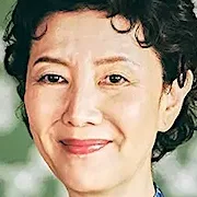 Keiko Toda portrays Machiko Marukawa