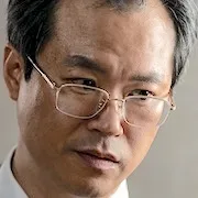 Baek Hyun-Jin as Oh Tae-Young