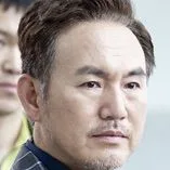 Son Byung-Ho as Kang Tae-Yoo