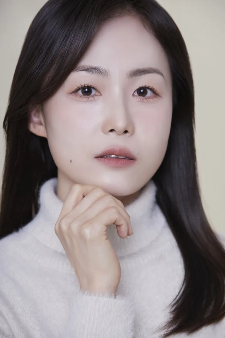 Kim Geum-Hee profile photograph