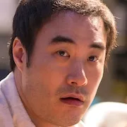 Actor Bae Sung-woo