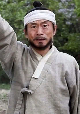 Choi Gyo-Sik actor profile photograph