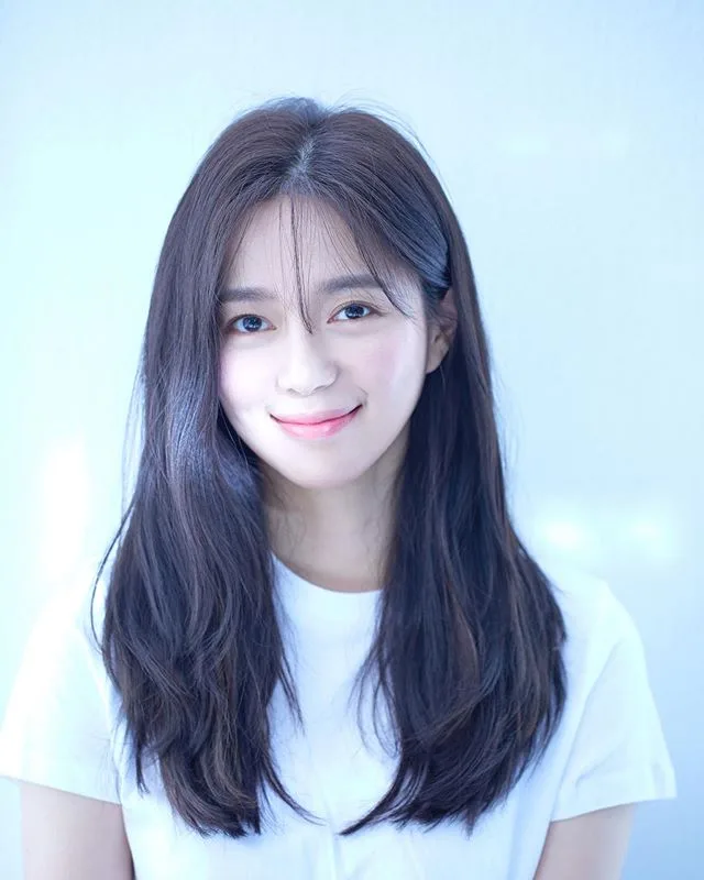 Portrait photograph of actress Lee Elijah