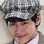 Ji Il-Joo as Lee Hong-Ki